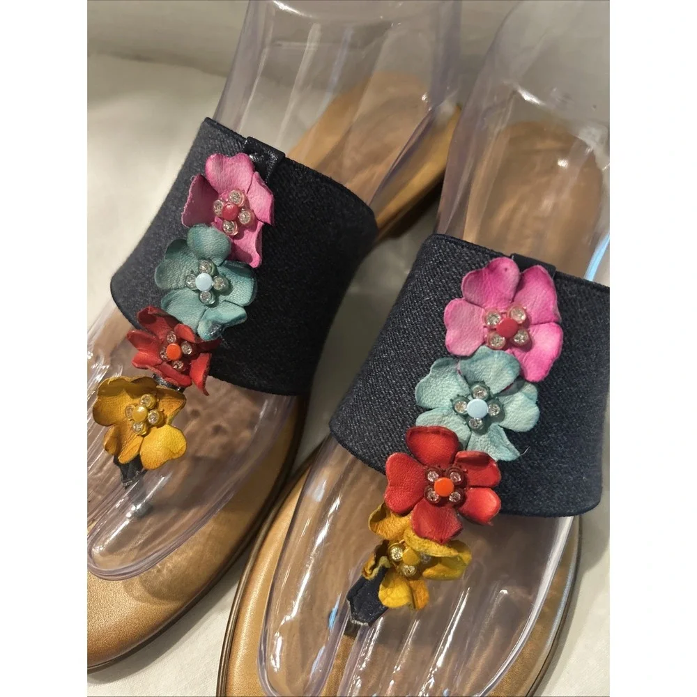 Italian Shoemakers Julliet Sandals Denim  Stretch Leather Flowers SZ 9 Italy